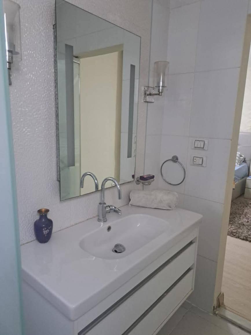 Apartment Sarayat Maadi Road 16 *