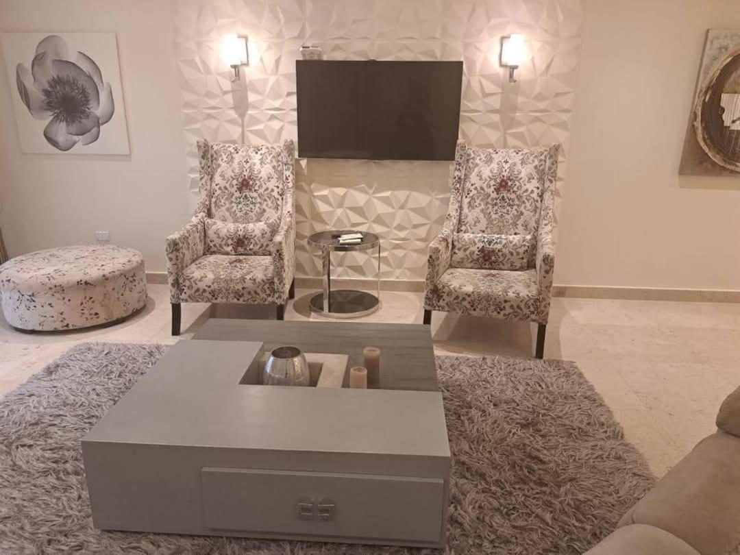 Apartment Sarayat Maadi Road 16 *