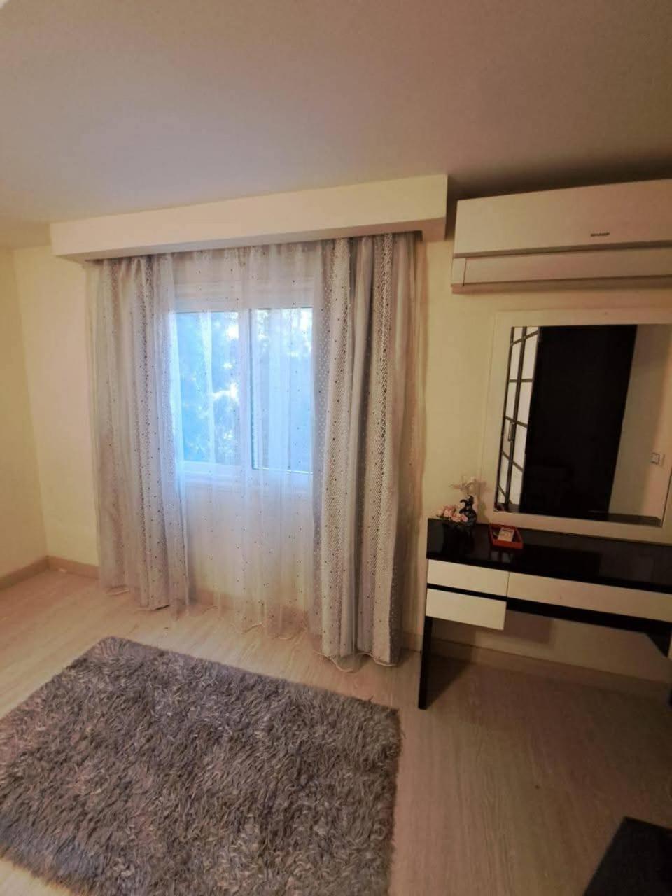 Sarayat Maadi Road 16 Apartment *